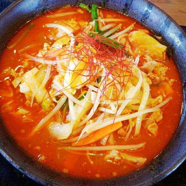 「【季節限定】辛味噌野菜らーめん ８６０円」@北海道らあめん伝丸 356号香取店の写真