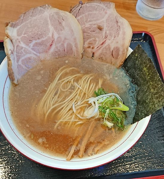 「○汁レジェンドらーめん&低温熟成チャーシュー1枚増し」@らーめん マル汁屋の写真