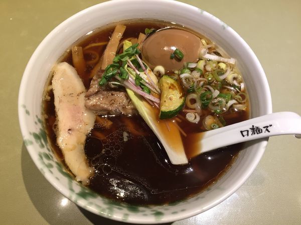 「らーめん 正油 大盛 ➕味玉」@ロ麺ズの写真