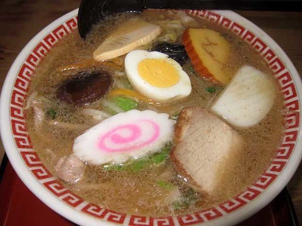 「五目中華ソバ　650円」@さかえやの写真