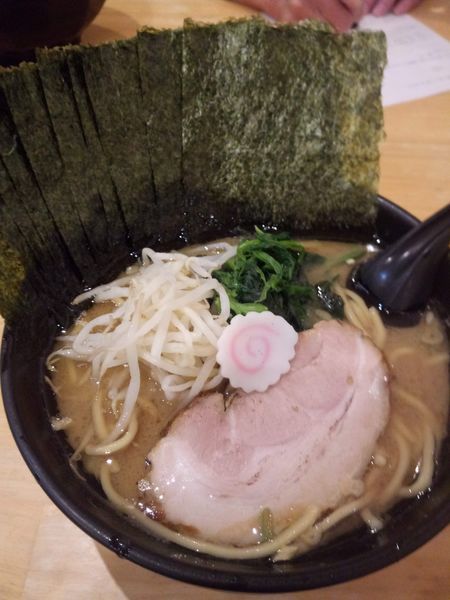 「ラーメン＋のり」@横浜ラーメン てっぺん家 元住吉店の写真