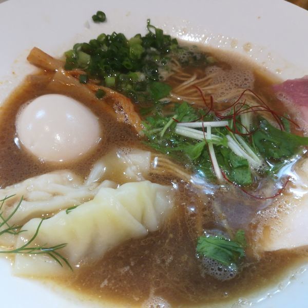 「進化論そば(煮玉子つき)」@進化論の写真