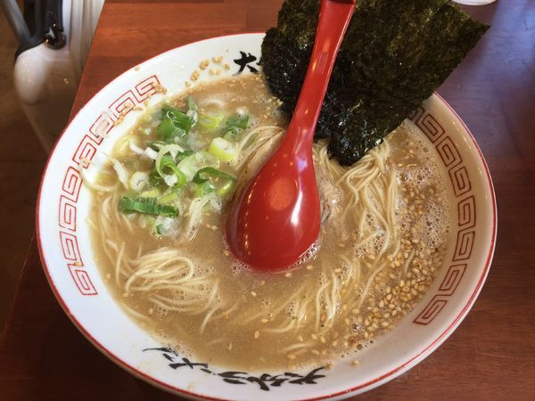 「ラーメン(大盛)+半チャーハン(ランチAセット)¥780」@おめでたいの写真
