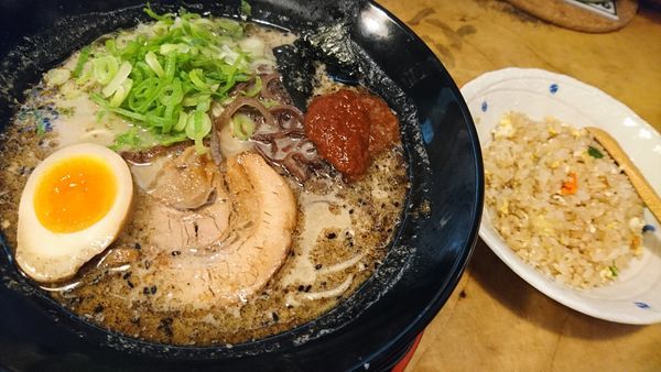 「龍ラーメン、ハンチャン」@黒龍紅 熊本駅前店の写真