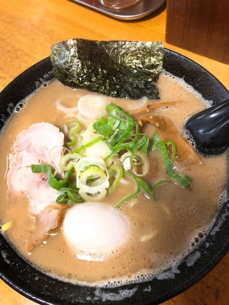 「鶏白湯味玉麺 ¥840」@気むずかし家の写真