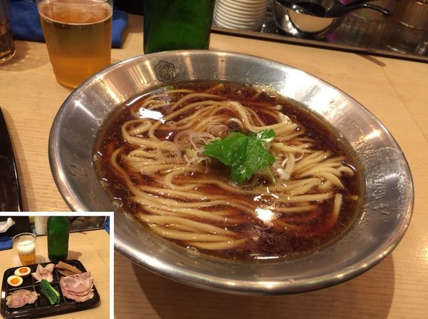 「醤油らーめん〜紫〜 & ハートランド」@京都千丸 しゃかりき murasaki 京都タワーサンド店の写真