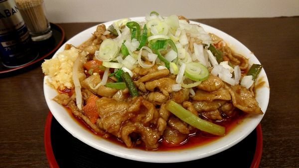 「【10月限定】雷神焼肉麺　1,250円」@麺屋 元の写真