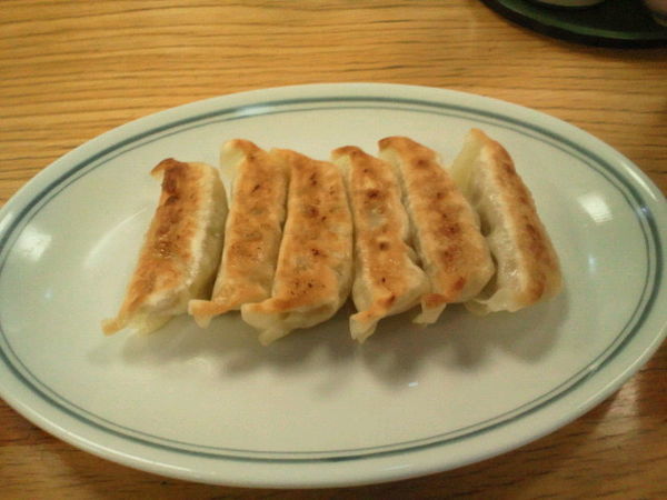 「餃子 300円」@マルイチ 神田軒の写真