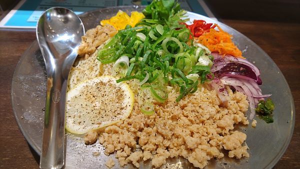 「汁なしレモンそば」@ねいろ屋 神保町店の写真