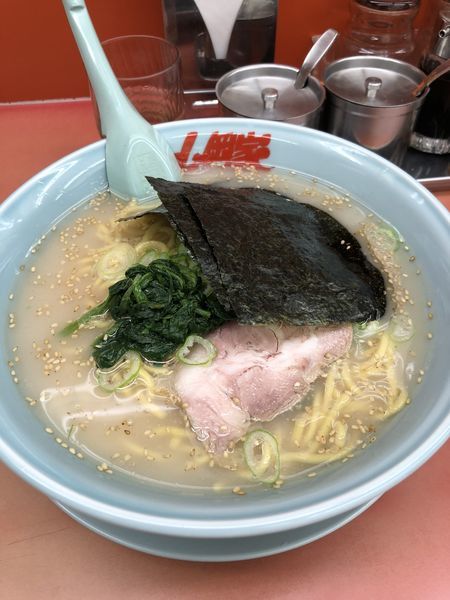 「塩ラーメン」@ラーメン山岡家 熊谷店の写真