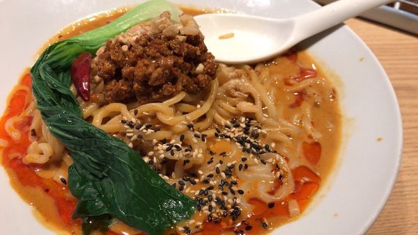 「汁無し坦々麺」@よってこや 恵比寿本店の写真