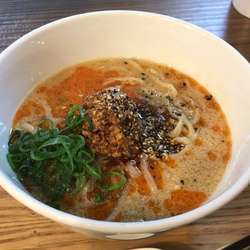 担々めん(850円)