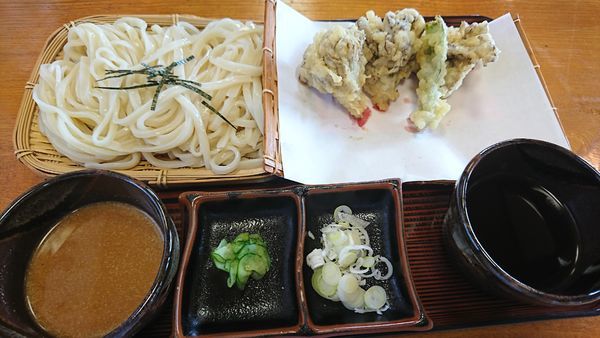 「もり(850円)+舞茸天ぷら(550円)」@山源の写真