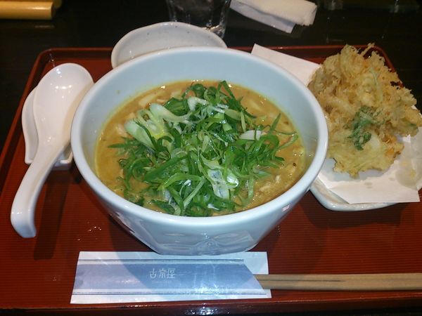 「カレーうどん」@巣鴨カレーうどん 古奈屋 アトレ上野店の写真