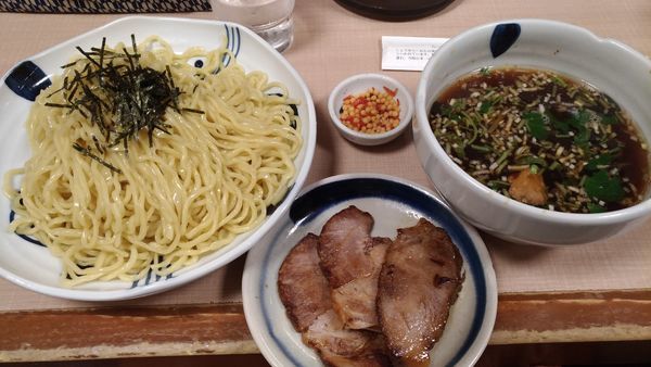 「チャーシューざるラーメン大盛り」@与ろゐ屋の写真