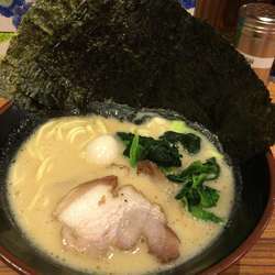 半玉ラーメン ６８０円