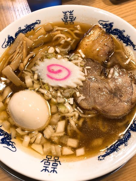 「煮干そぼ 小盛 ¥730＋味玉 ¥100」@煮干そば 流。の写真