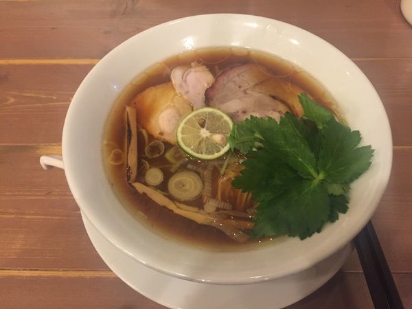 「醤油の純鶏ソバ」@自家製麺 うろたの写真