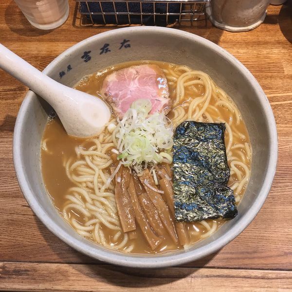 「らーめん」@麺屋吉左右の写真