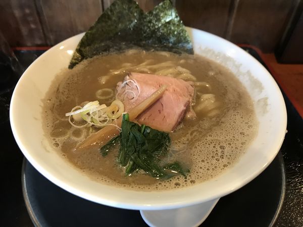 「IEK＋煮干味【ガチ造り濃厚魚介鶏豚骨醤油】」@麺創 なな家の写真