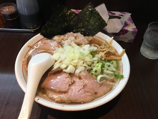 「チャーシュー麺(小) 玉ねぎ 海苔 身入り」@手打ち中華そば 酒田の写真