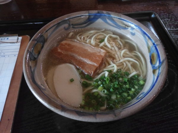 「沖縄そば」@沖縄そば 海産物料理店 楚辺の写真