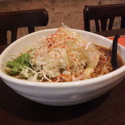 広尾のカレーラーメン