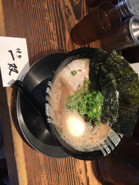 「特製ラーメン」@博多一双 博多駅東本店の写真
