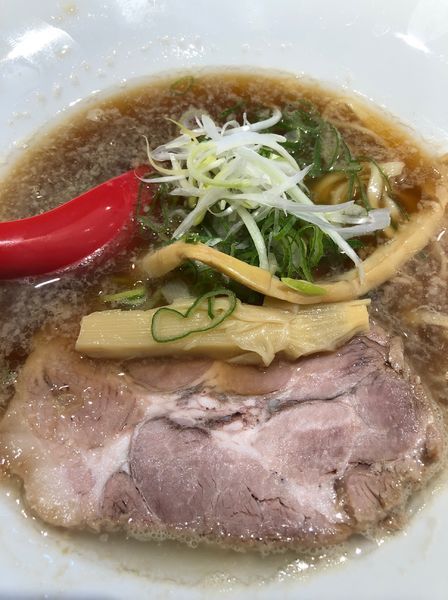 「煮干し醤油らーめん」@らーめん伊藝 大淀本店の写真