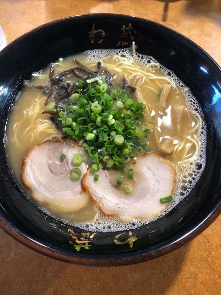 「ラーメン」@博多とんこつラーメン わ蔵 中目黒店の写真