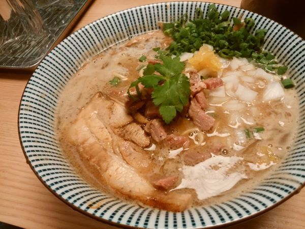「ラム煮干中華そば」@自家製麺 MENSHO TOKYOの写真