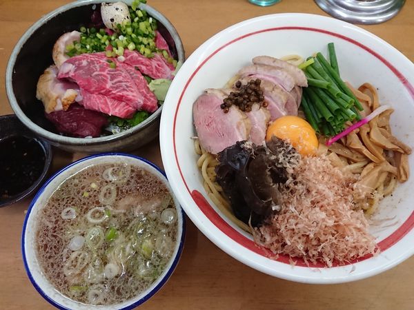 「【9周年限定】満月鴨鉄砲（S）生肉鉄火小丼四獣奏付き」@MENYA 食い味の道有楽の写真