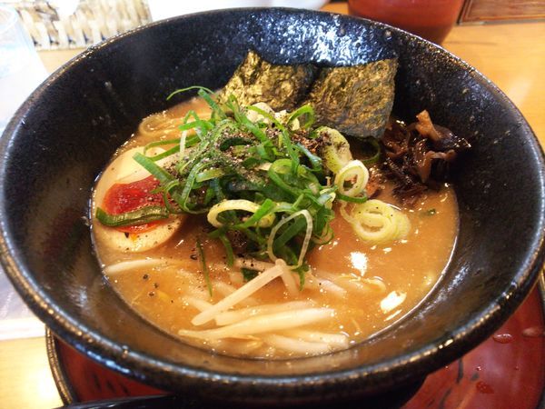 「豚トロ霜降り麺950円」@支那そば 天下ご麺 草津店の写真