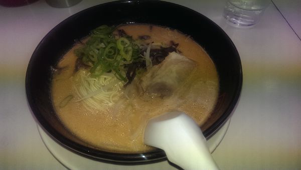 「味噌ラーメン、替玉」@博多天神 渋谷南口店の写真