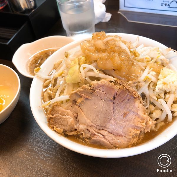 「ラーメン   ニンニクアブラ生卵」@ラーメンの店 どでん 北浦和店の写真