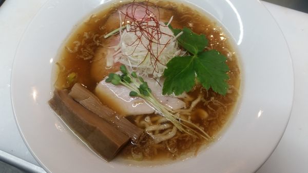 「大山鶏中華そば」@麺匠 金衛門の写真