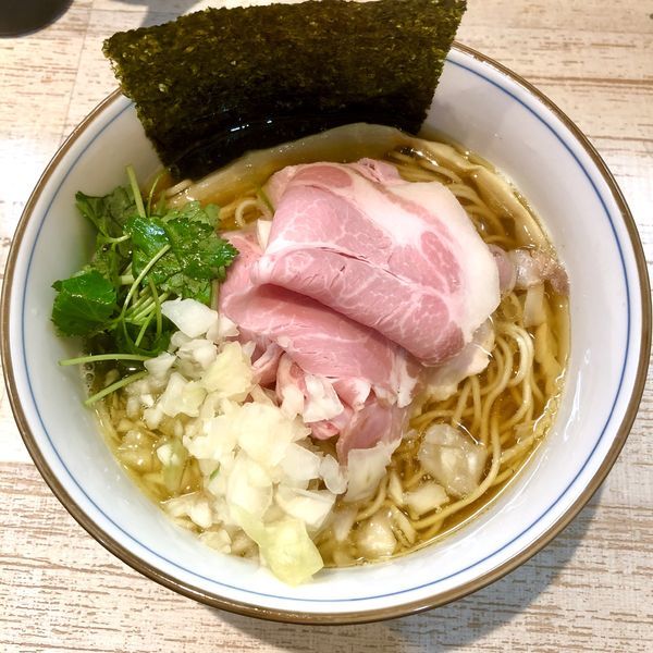 「煮干しそば (淡口) ﾀﾏﾈｷﾞver,￥800」@中華そば 四つ葉の写真