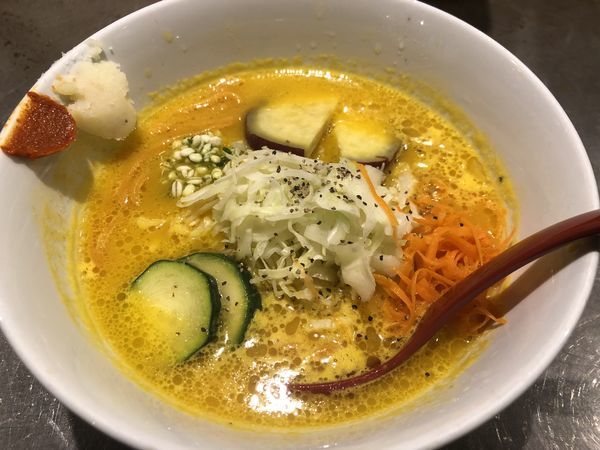 「ベジソバ（900円）」@ソラノイロ ARTISAN NOODLESの写真