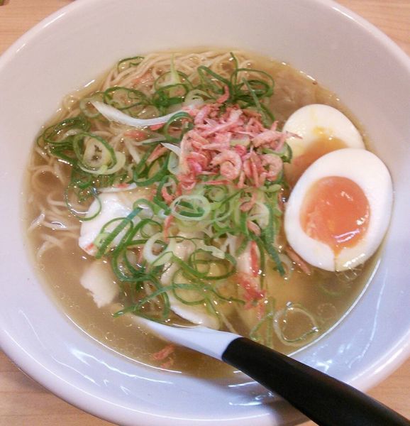 「味玉海薫るそば (塩)　８５０円＋５０円」@麺屋Mの写真