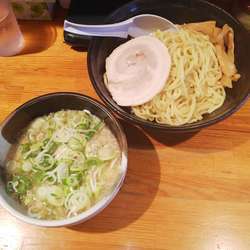 醤油つけめん中盛 750円