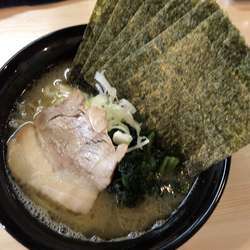 ラーメン(ｱｼﾞｳｽﾒﾝｶﾀ)690円+のり5枚+ﾗｲｽ10