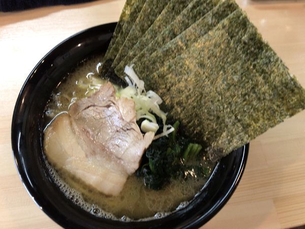 「ラーメン(ｱｼﾞｳｽﾒﾝｶﾀ)690円+のり5枚+ﾗｲｽ10」@横濱家系ラーメン hinoyaの写真