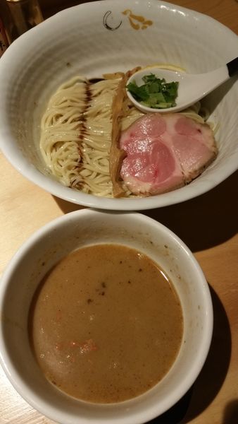 「つけそば（醤油）」@SOBAHOUSE 金色不如帰 新宿御苑本店の写真