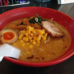 味噌らーめん810円(込)