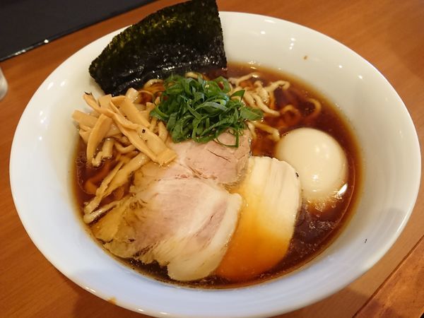 「味玉ラーメン 880円」@自家製手もみ麺 鈴ノ木の写真