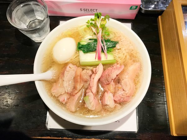 「塩生姜ラーメン 大盛 肉玉」@塩生姜らー麺専門店 MANNISHの写真