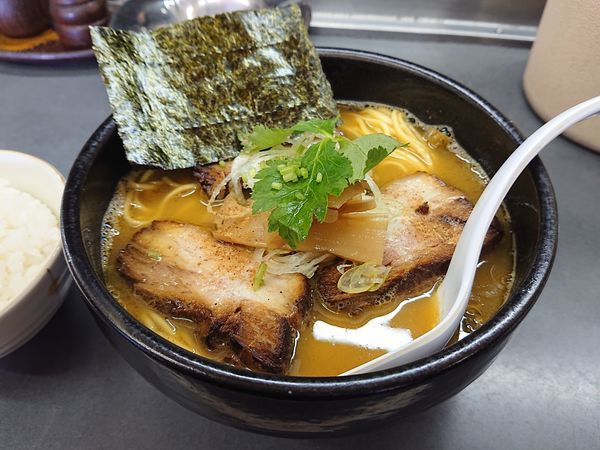 「たかや拉麺(TOPチャーシュー)」@麺匠 たかやの写真