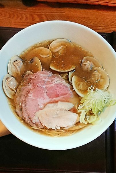 「はまぐりラーメン&豚レアチャーシュー」@ふかや女子流 アイモの写真