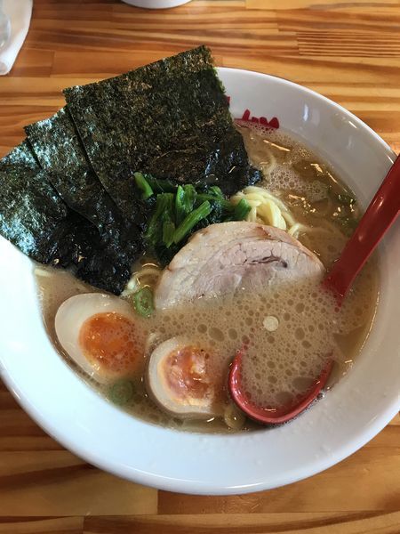 「たまごラーメン中盛（820円）」@らーめん大桜 つきみ野店の写真