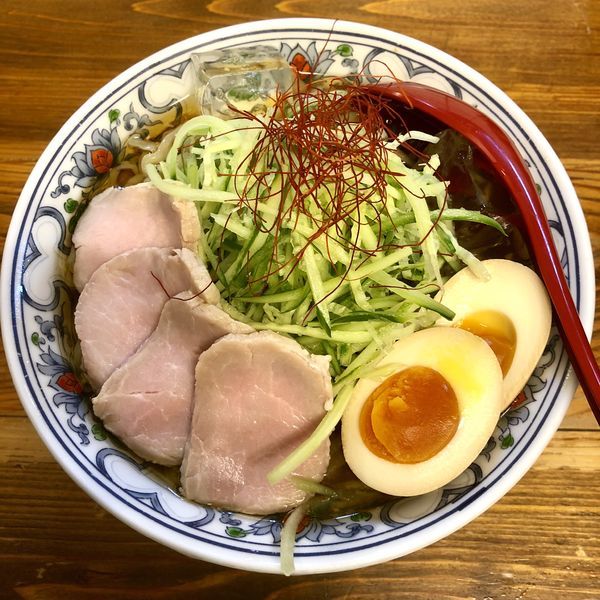 「【限定】冷やしラーメン￥800＋肉増￥100＋味玉￥100」@くじら食堂の写真